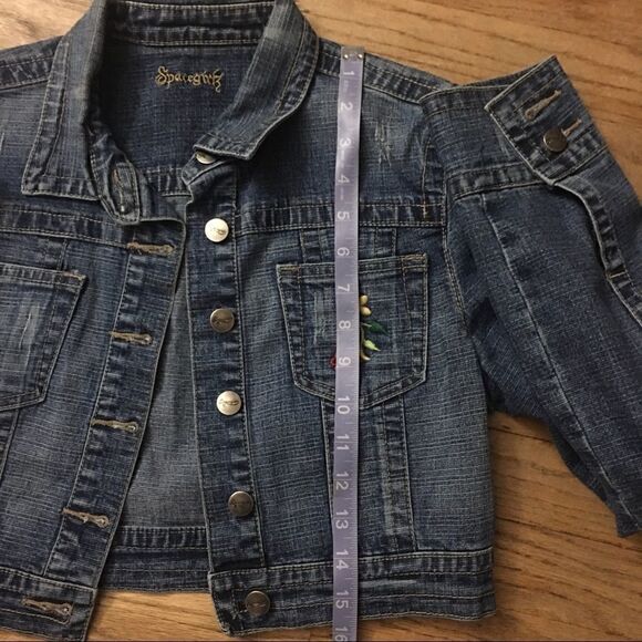Cropped Denim Jacket   - Picture 5 of 7